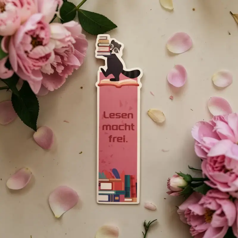 mosómedve mintás német motivációs könyvjelző „Lesen macht frei” idézettel