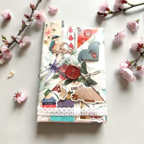 Érzelmes családi regény Blind Date With A Book csomagban